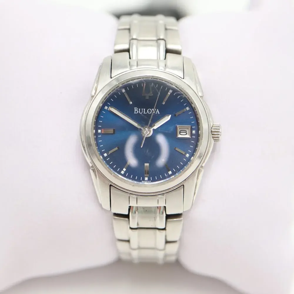 Bulova Womens Silver Tone Blue 26mm Date Watch 5.5
